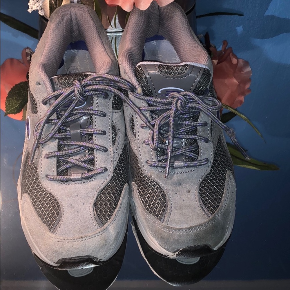 🔴🔴  Dr. Scholl's womens tennis shoes size 6